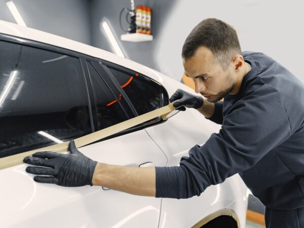 Manutenção de carro blindado: qual a periodicidade ideal para manter a proteção em dia?
